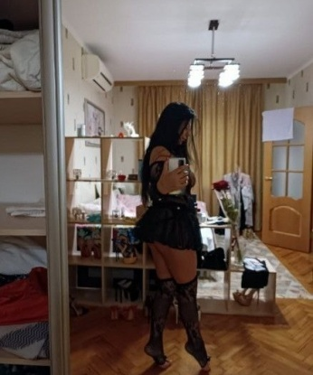 Со мной ты погрузишься в мир наслаждения и желания.🌹 Я креативная и нежная индивидуалка, готовая сделать твои фантазии реальностью. Мои нежные руки расслабят тебя, мои губы дарят незабываемые мгновения удовольствия.💋
Я опытна и знаю, как доставить удовольствие мужчине. Мои услуги настолько разнообразны, что тебе точно захочется вернуться ко мне снова и снова.💫 Помимо этого, я всегда с улыбкой и дружелюбием приму твои запросы и фантазии, ведь для меня важен твой комфорт и наш общий запоминающийся опыт встречи.🔥
Живу в самом сердце Москвы, где всегда готова к новым знакомствам и ярким приключениям. Если тебе нужна индивидуальность, страсть и эмоции - не ищи дальше!🌟
Мои фото 100% реальные, без ретуши и фильтров. Ты можешь убедиться в этом сам, встретившись со мной.💞 Я жду тебя, чтобы превратить наши фантазии в реальность. Не упусти шанс испытать настоящий восторг!💋 Евгения